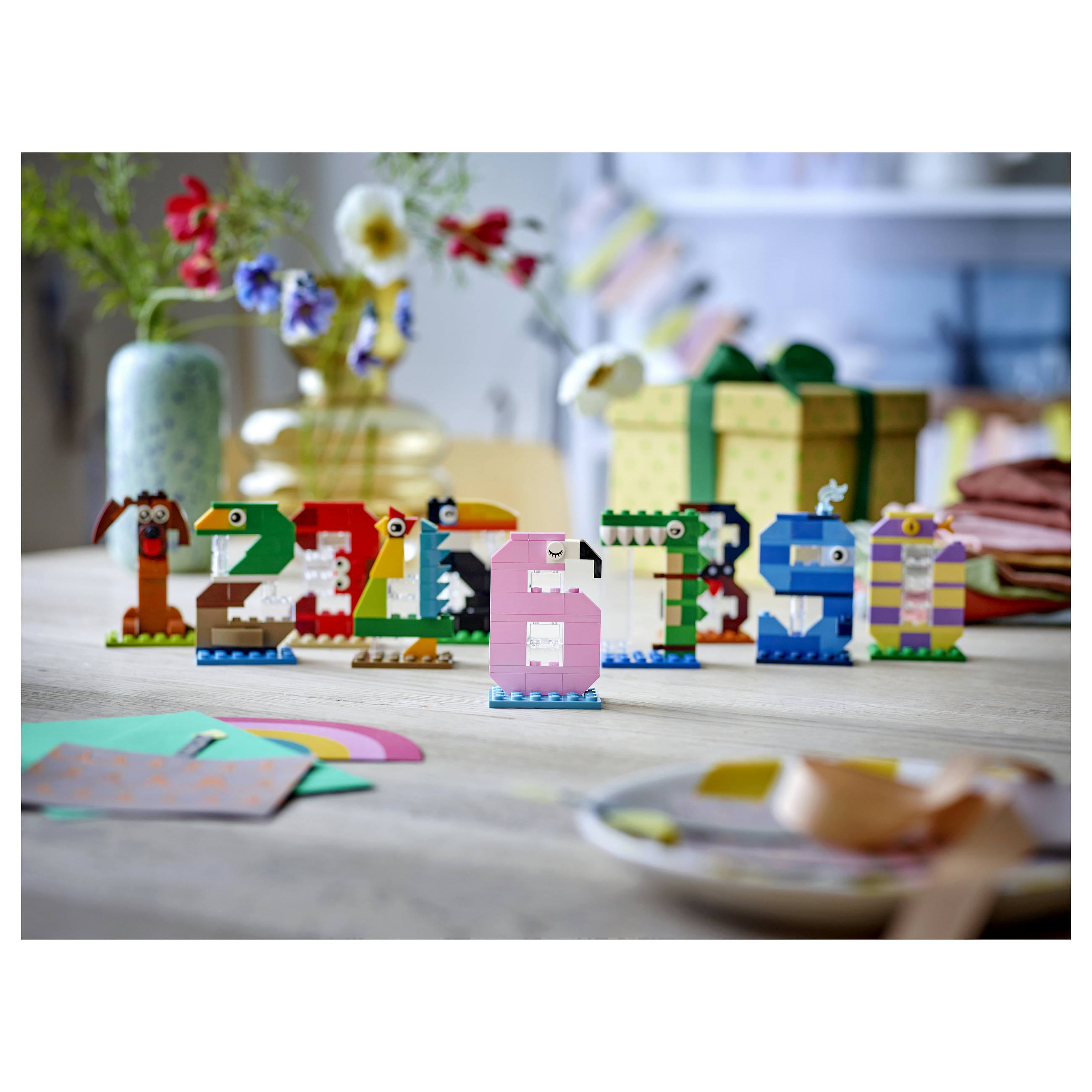 LEGO Iconic Birthday Numbers - 19