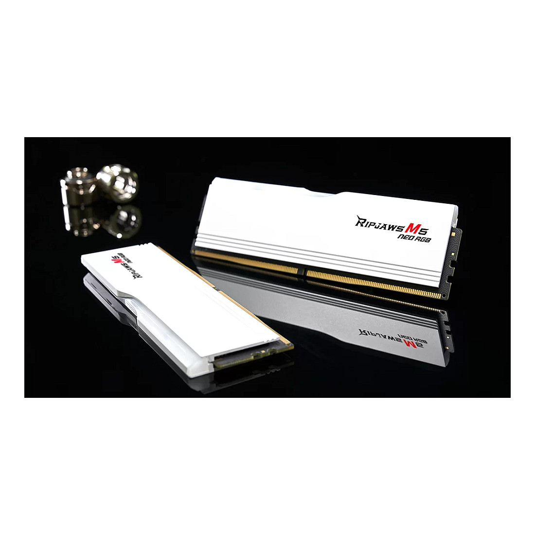 RAM Memorie DDR5 G.Skill Ripjaws M5 RGB / 64GB (2x32GB) / DIMM / 6000MHz / CL30 / 288-pin - 5
