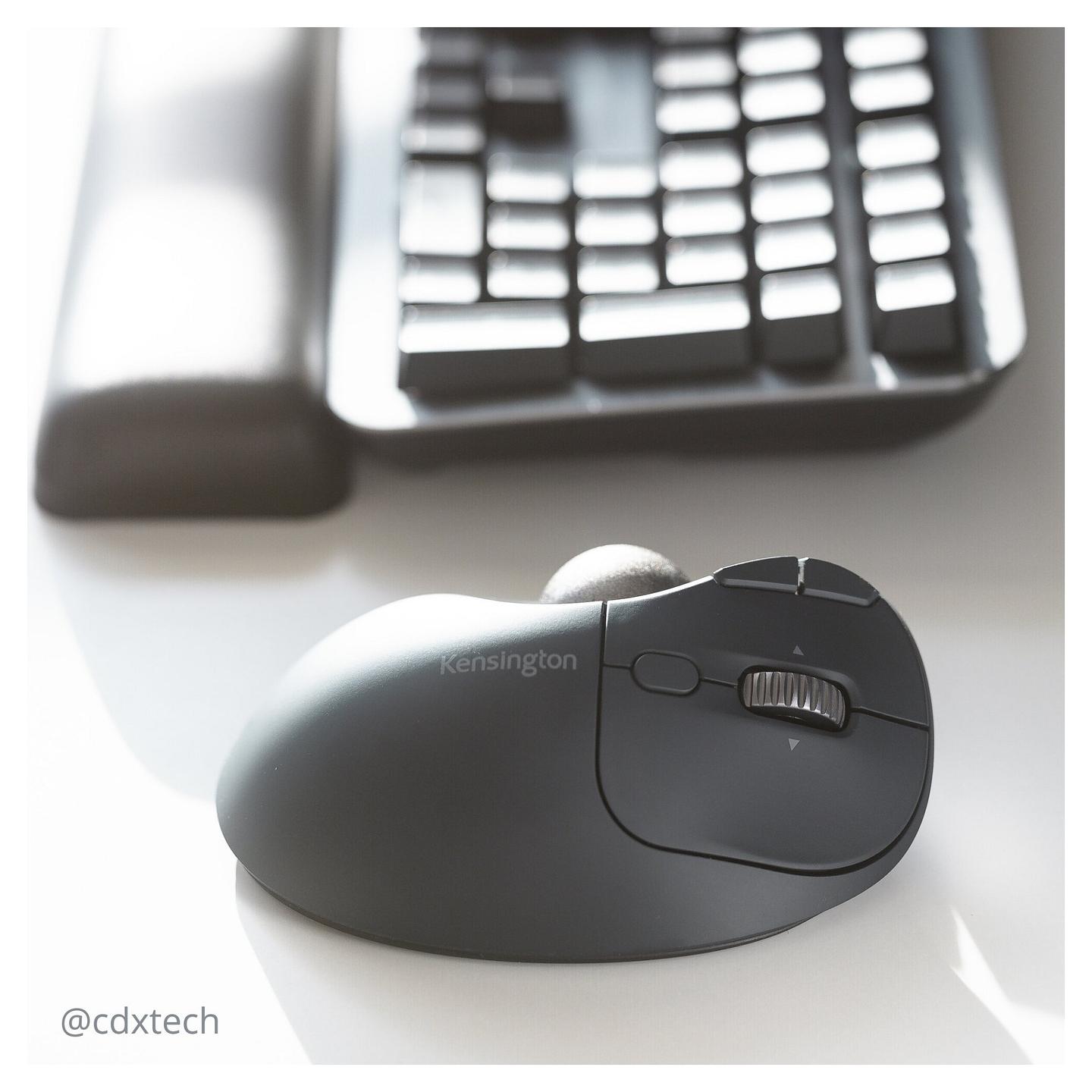 Maus pa kabllo Kensington Pro Fit Ergo TB550 / Trackball / 400–1600 DPI / Bluetooth & 2.4GHz / 7 Butona / USB-C - Zezë/Blu - 23