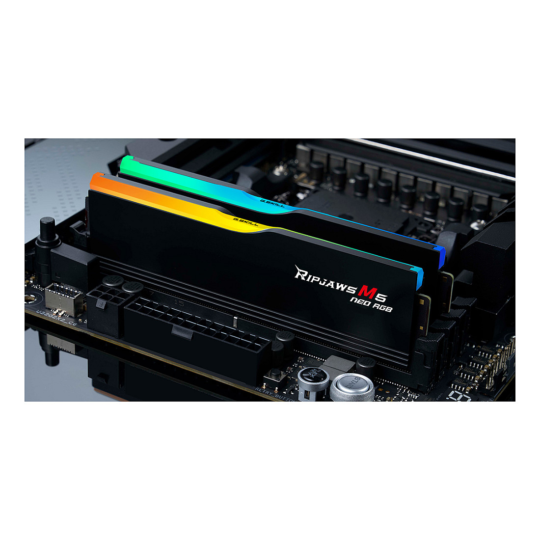 RAM Memorie DDR5 G.Skill Ripjaws M5 RGB / 64GB (2x32GB) / DIMM / 6000MHz / CL32 / 288-pin - 4