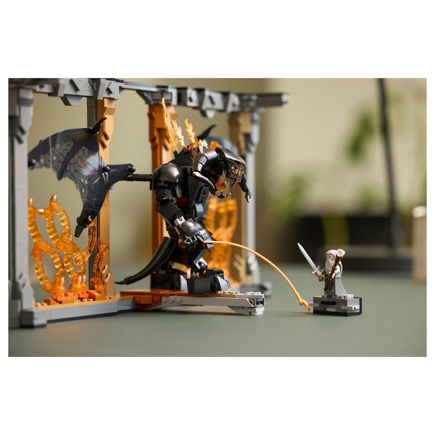 LEGO Icons The Lord of the Rings: Gandalf vs. Balrog 10367 - 18