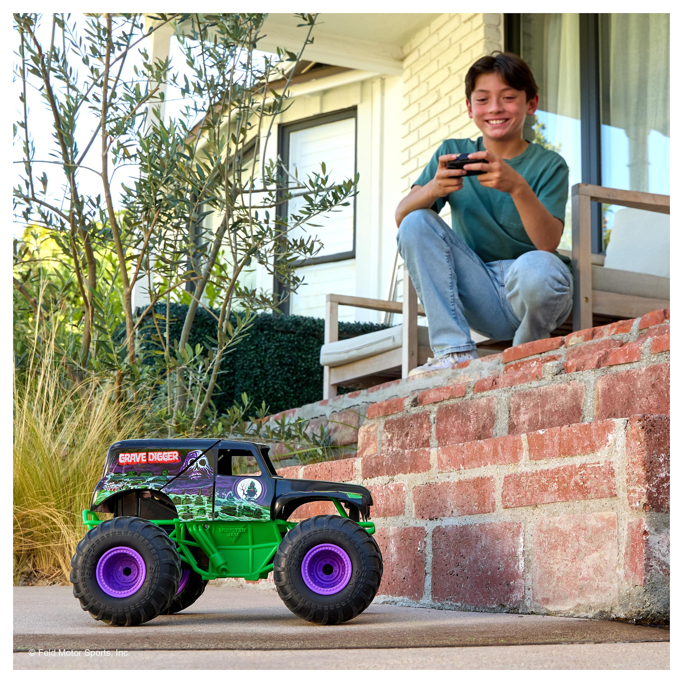 Lodra Spin Master Monster Jam Wreck & Repair Grave Digger – RC / 1:15 Scale / 2.4 GHz / USB-C Rechargeable - Zezë/Gjelbër - 2