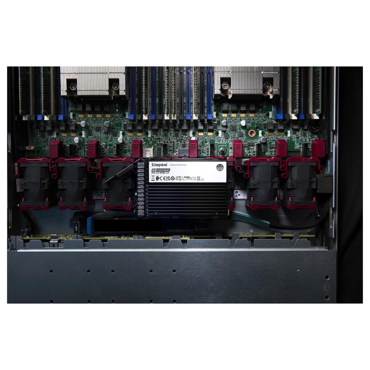 SSD e Brendshme Kingston DC3000ME, 30.72TB, U.2 2.5", PCIe 5.0 x4 NVMe, 14000MB/s Read, 9700MB/s Write - 9