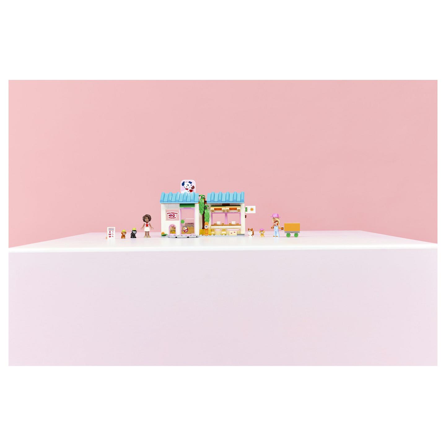 LEGO Friends Dog Treats Bakery 42677 - 24