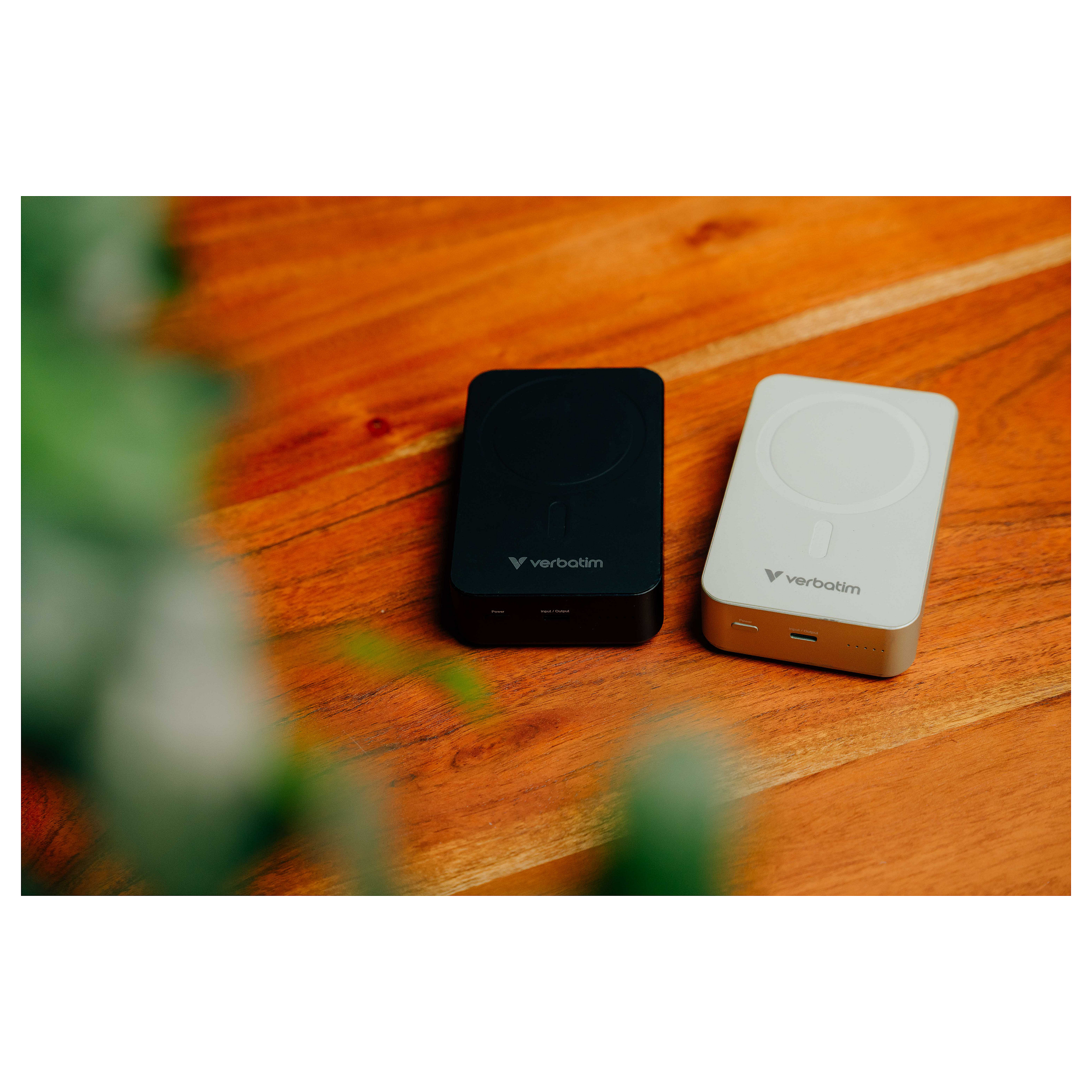 Powerbank Verbatim Charge 'n' Go Essentials / 20.000mAh / Wireless Magnetic 15W / USB-C PD 35W / LED – Zezë - 5
