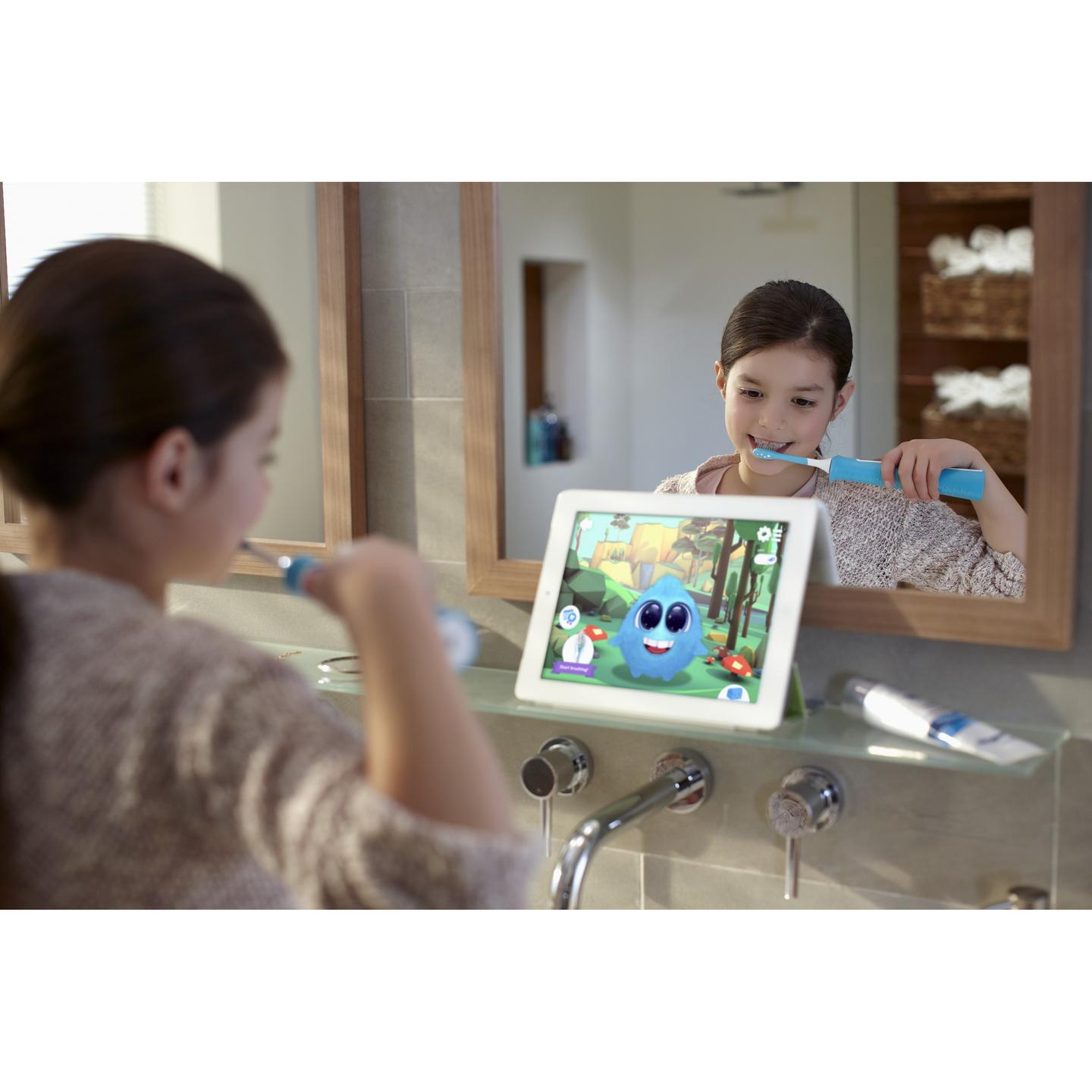 Furçë dhëmbësh elektrike për fëmijë Philips Sonicare For Kids / HX6322/04 / Bluetooth / 2 Modalitete / 2 Koka Furçe / Bateri Li-Ion – Blu - 3