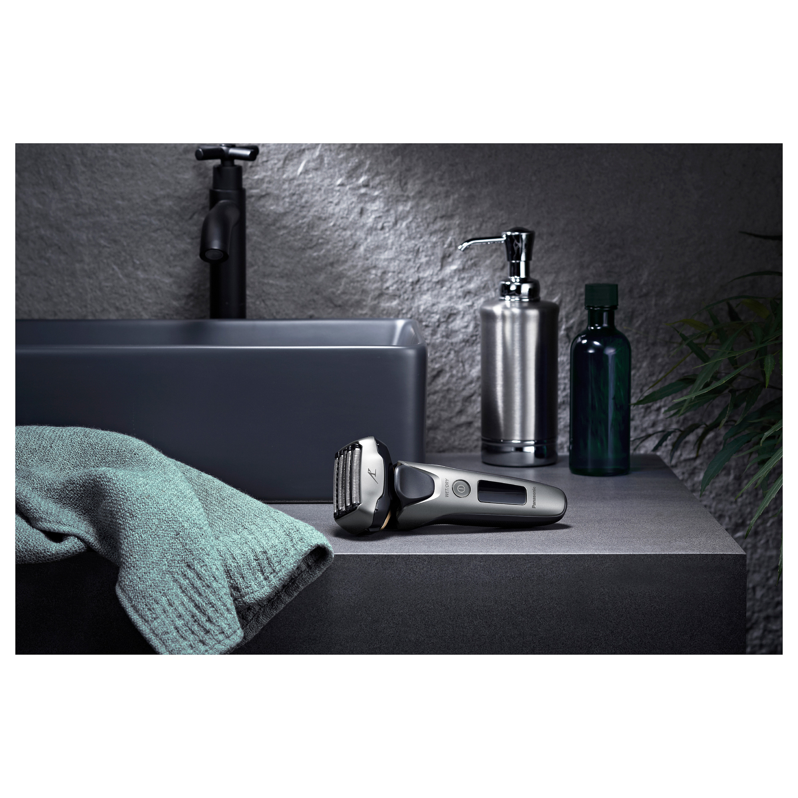 Makinë e rrojës elektrike Panasonic ES-LV69-S803 / Wet & Dry / 5 Tehe / 14.000 CPM / Multi-Flex 16 Drejtime / Beard Sensor / 50 min - Argjend/Zezë - 6