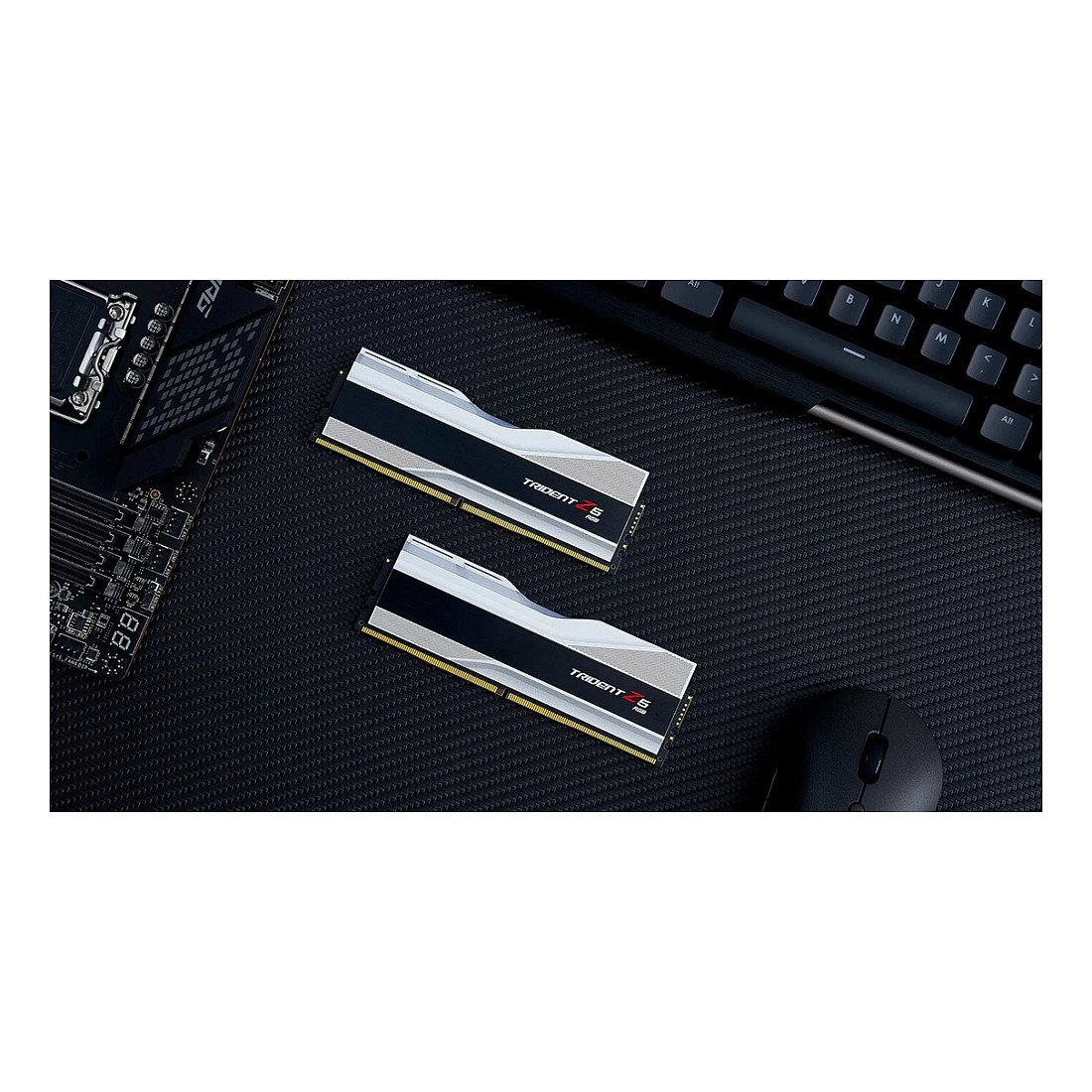 RAM Memorie DDR5 G.Skill Trident Z5 RGB / 48GB (2x24GB) / DIMM / 8000MHz / CL40 / 288-pin - Argjend - 5