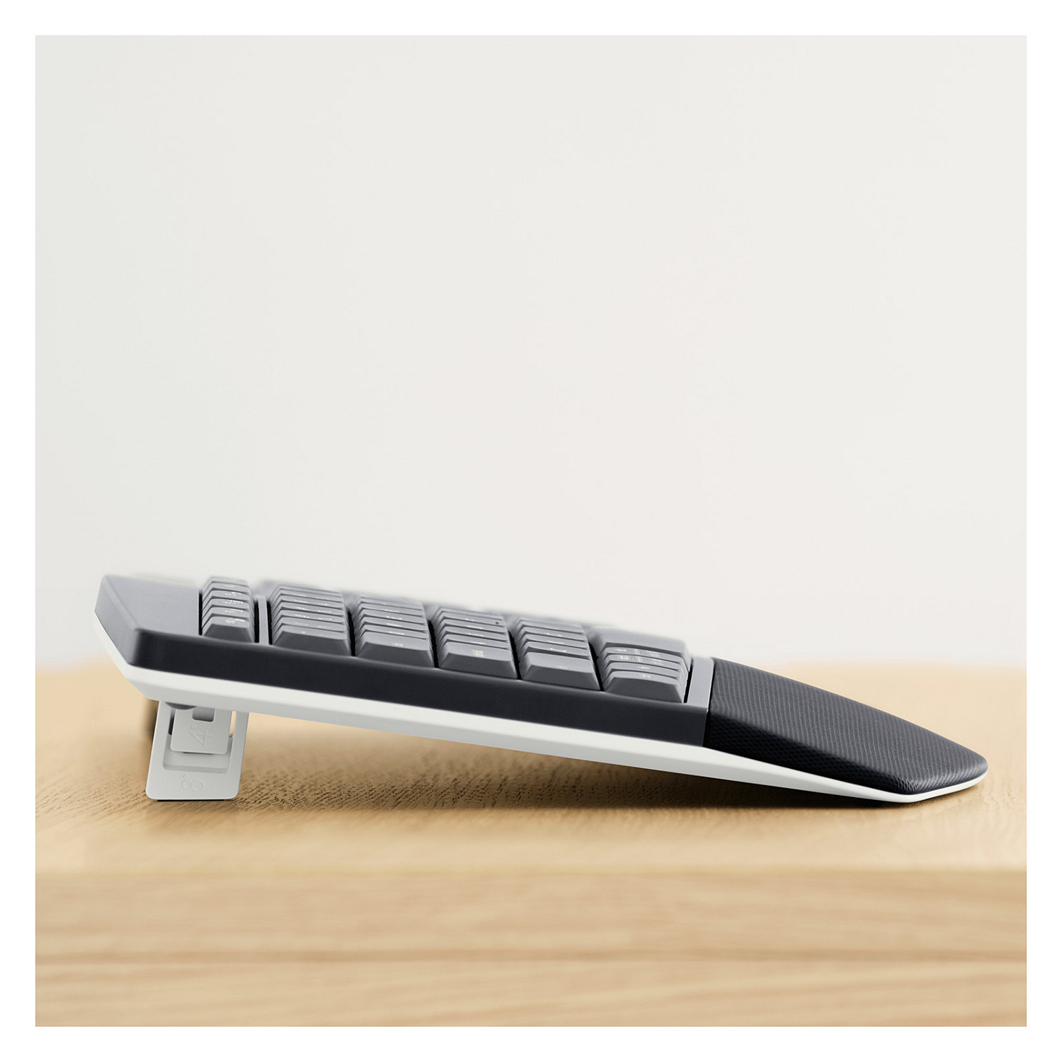 Combo (TastierĂ«&Maus) Logitech MK850 Performance Wireless Combo / Bluetooth + USB Unifying / 101 Taste / 8 Butona / Advanced Optical Tracking â ZezĂ« - 9