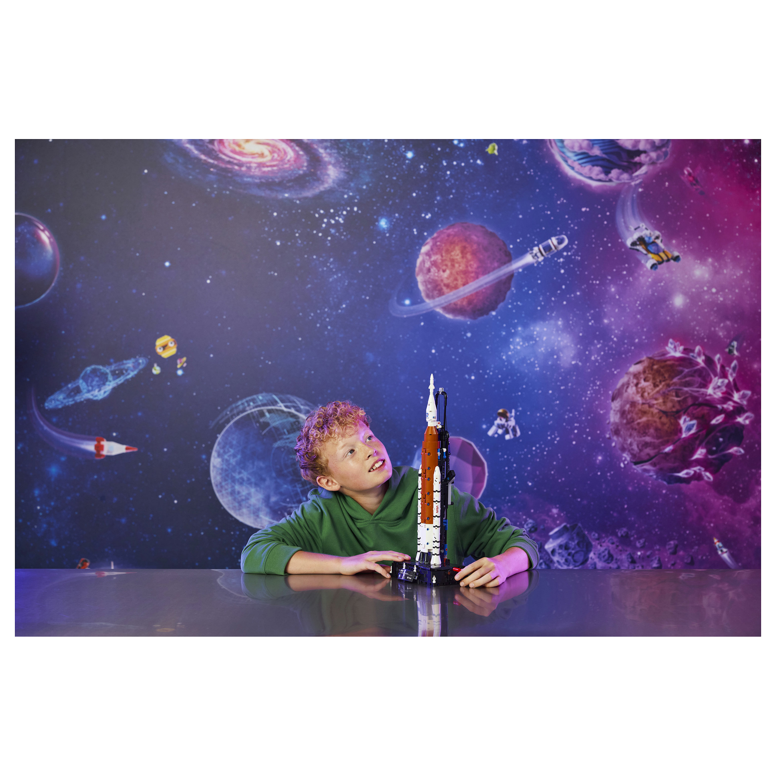 LEGO Technic NASA Artemis Space Launch System Rocket 42221 - 3
