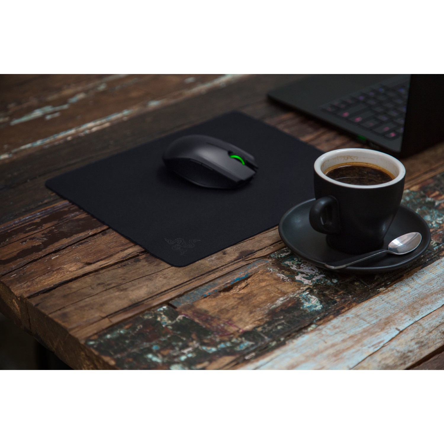 Mauspad Gaming Razer Goliathus Mobile Stealth Edition / Sipërfaqe Tekstile / Dizajn i Hollë dhe Fleksibël / 215 × 270 × 1.5 mm - Zezë - 7