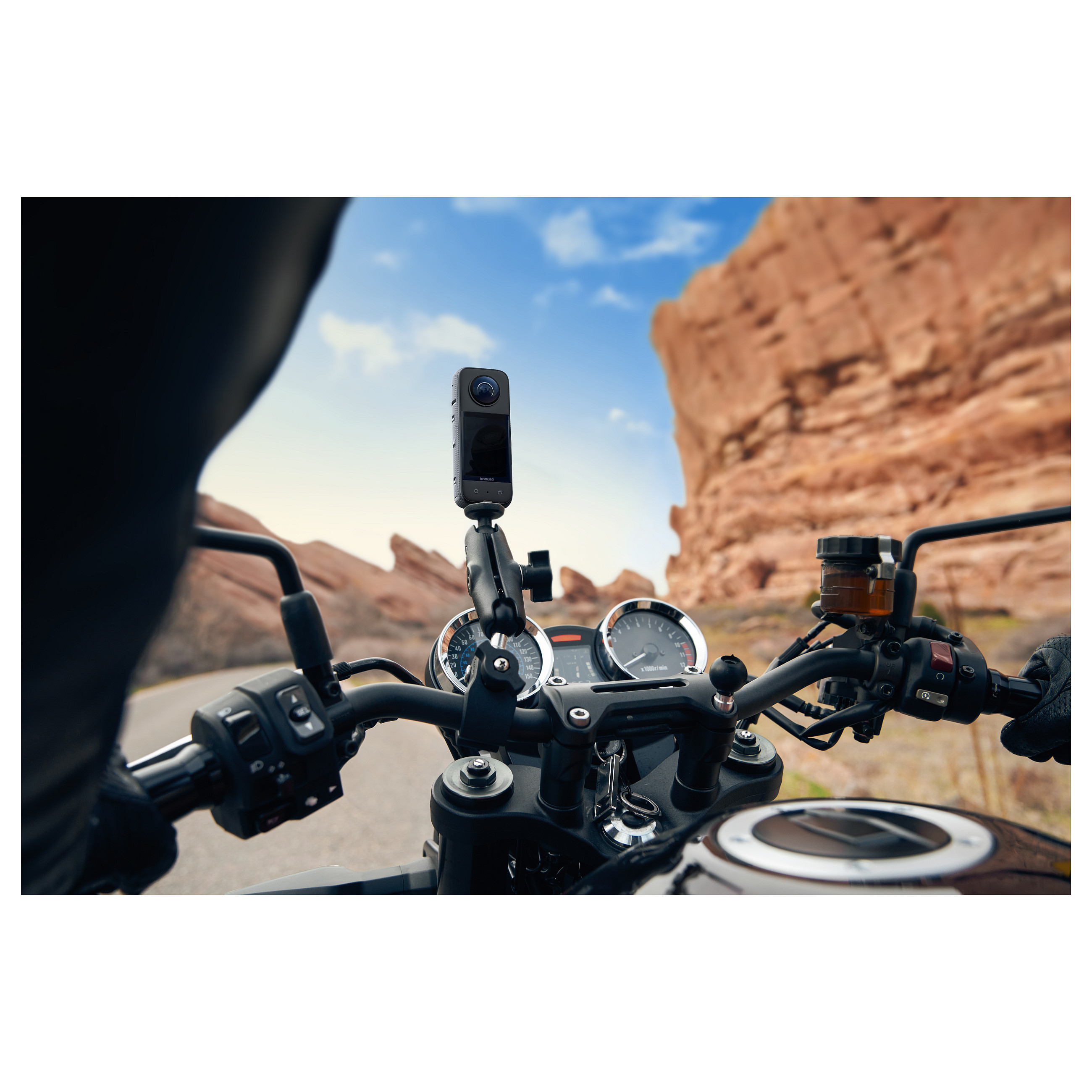 Video Kamera Insta360 X3 / 360° / 5.7K / 72MP / FlowState Stabilization / 2.29" Touchscreen / 10m Waterproof - Zezë - 12