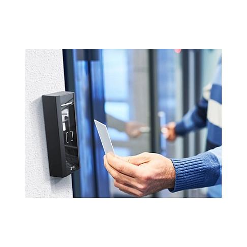 Njësi Kontrolli të Aksesit 2N Access Unit M, RFID 13.56 MHz, NFC, kabllo Ethernet 3 m, PoE - Zezë - 3