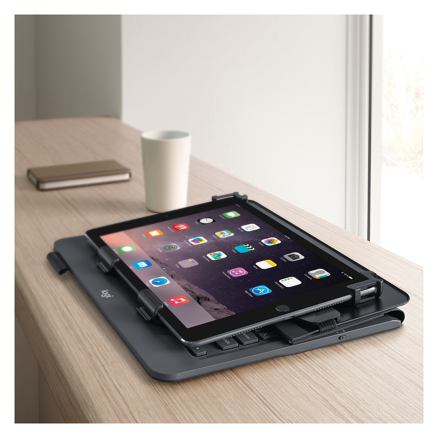 Tastierë për Tablet Logitech Universal Folio / 9–10" / Bluetooth 3.0 / AZERTY (FR) / 78 Taste / 4-Pikësh Grip / Mbajtëse Stilolapsi – Zezë - 19