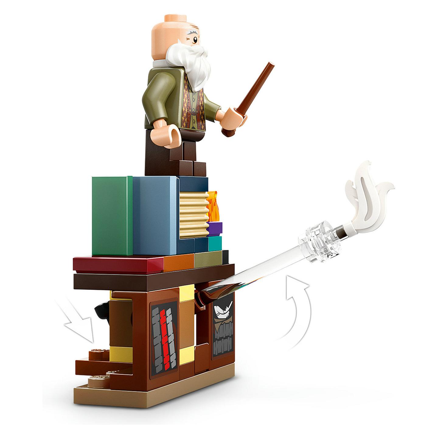 LEGO Harry Potter Hogwarts Castle: Charms Class - 18