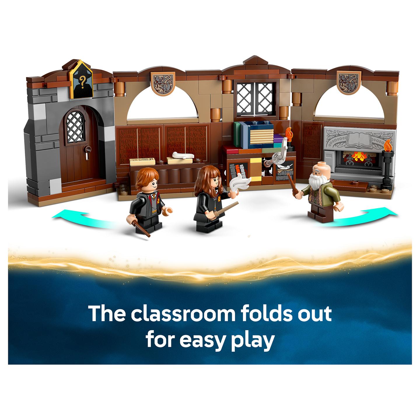LEGO Harry Potter Hogwarts Castle: Charms Class - 28