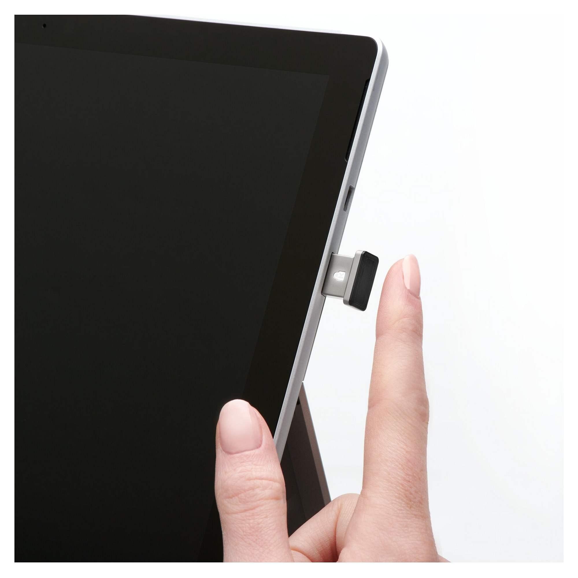 Lexues i Gjurmëve të Gishtërinjve Kensington VeriMark IT K64704EU / USB-A / FIDO2 / Windows Hello - Zezë - 7