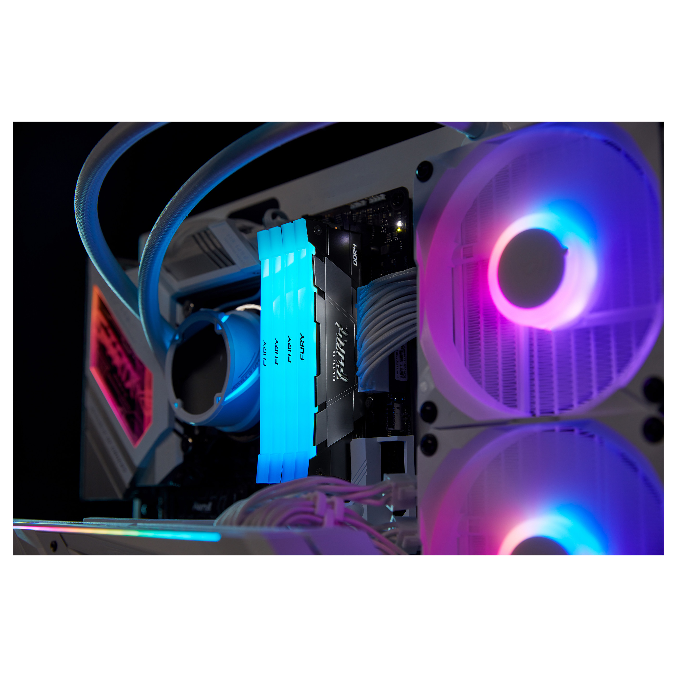 RAM Memorie DDR4 Kingston FURY Renegade RGB / 64GB (2x32GB) / DIMM / 3200 MHz / 288-pin - Zezë - 11