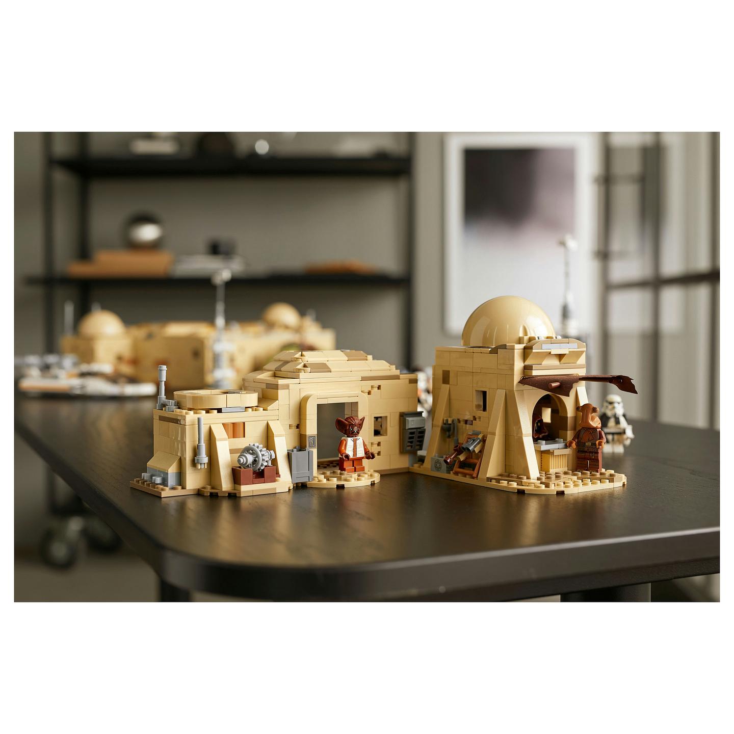 LEGO Star Wars Mos Eisley Cantina 75290 - 19