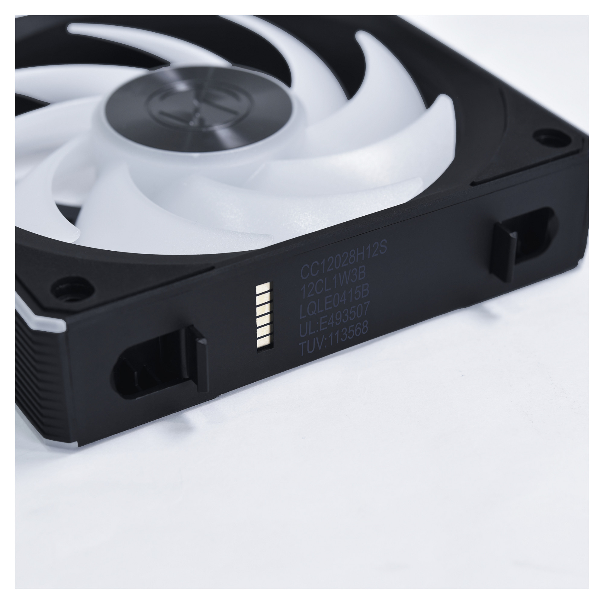 Ftohës për Kasë Lian Li UNI FAN CL120 Wireless / 120mm / 200-2150 RPM / ARGB / PWM / 3-Pack – Zezë - 13