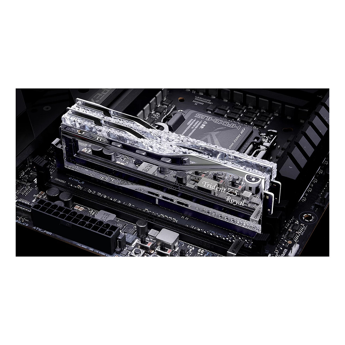 RAM Memorie DDR5 G.Skill Trident Z5 Royal RGB / 48GB (2x24GB) / DIMM / 8200MHz / CL30 / 288-pin - Argjend - 4