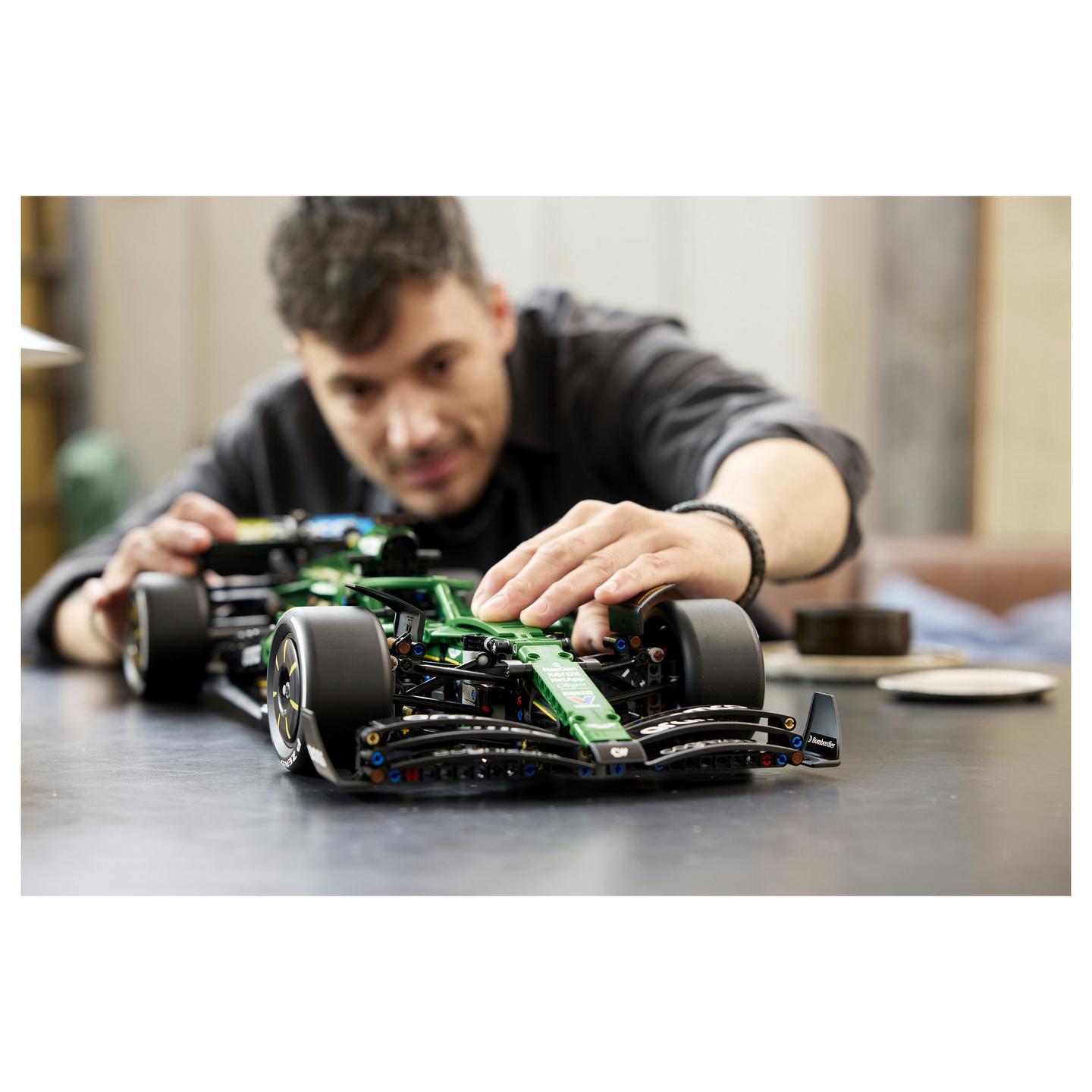 LEGO Technic 42240 - 28