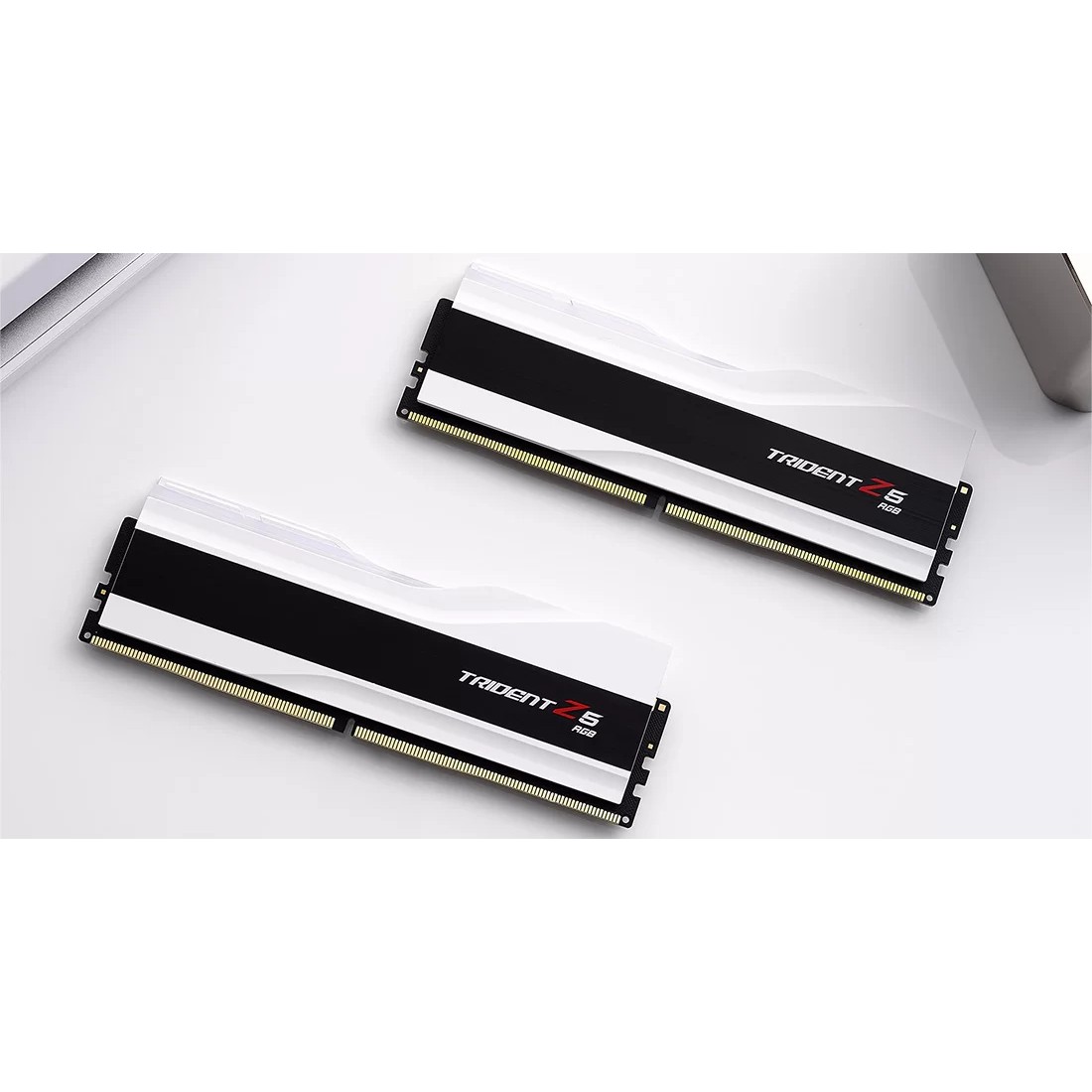 RAM Memorie DDR5 G.Skill Trident Z5 RGB / 48GB (2x24GB) / DIMM / 7200MHz / CL36 / 288-pin - Bardhë - 4