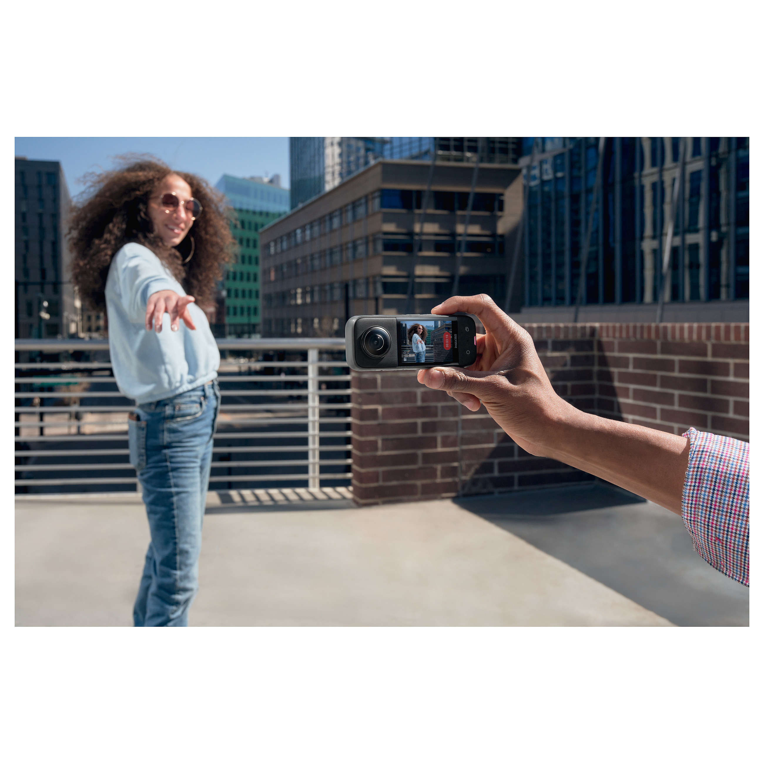 Video Kamera Insta360 X3 / 360° / 5.7K / 72MP / FlowState Stabilization / 2.29" Touchscreen / 10m Waterproof - Zezë - 20