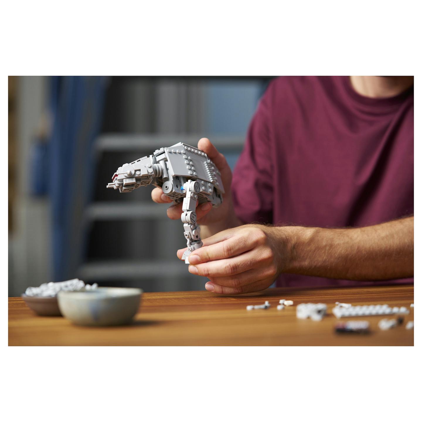 LEGO Star Wars AT-AT 75440 - 19