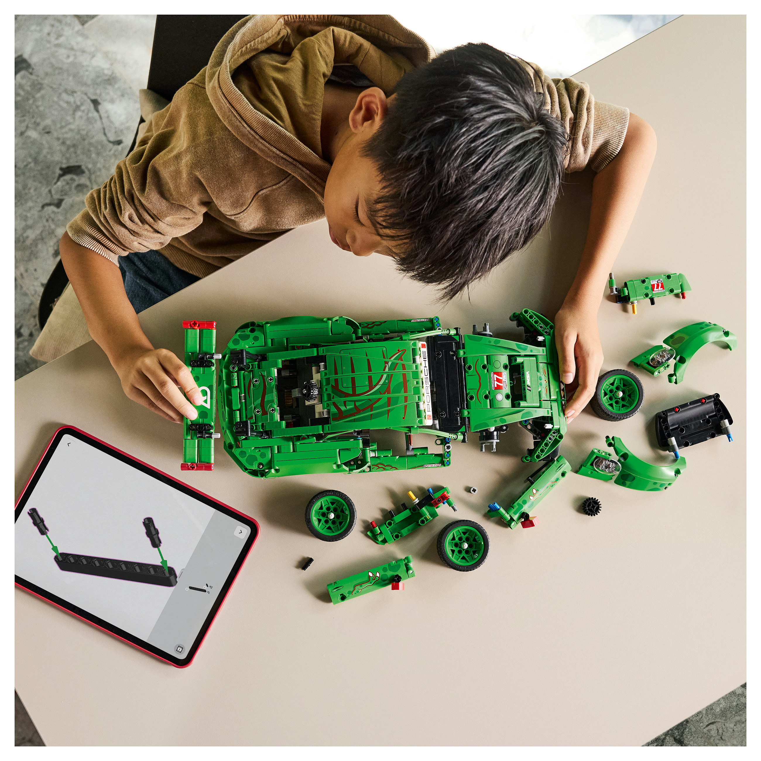 LEGO Technic Porsche 911 GT3 R REXY AO Racing Car 42224 - 8