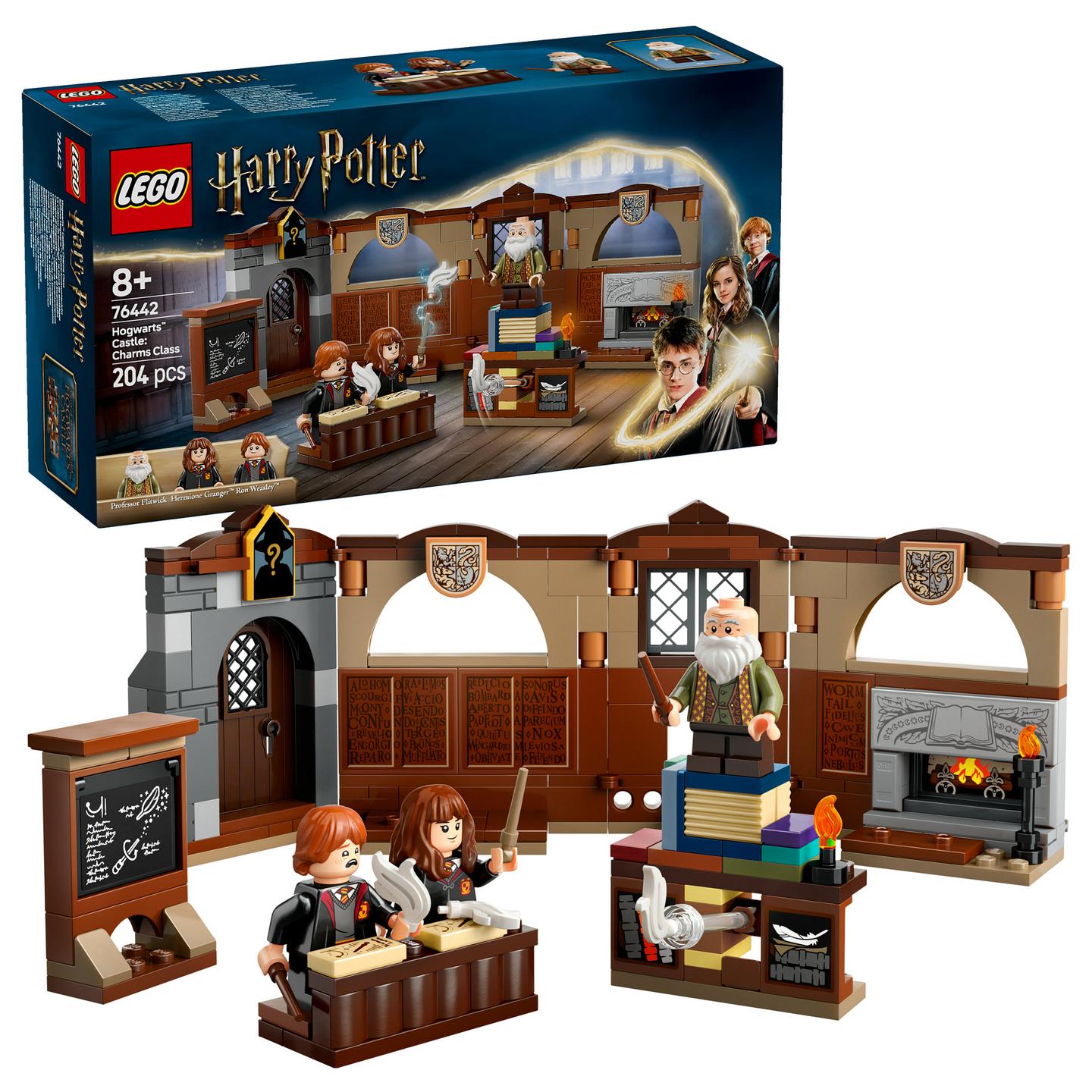 LEGO Harry Potter Hogwarts Castle: Charms Class - 15