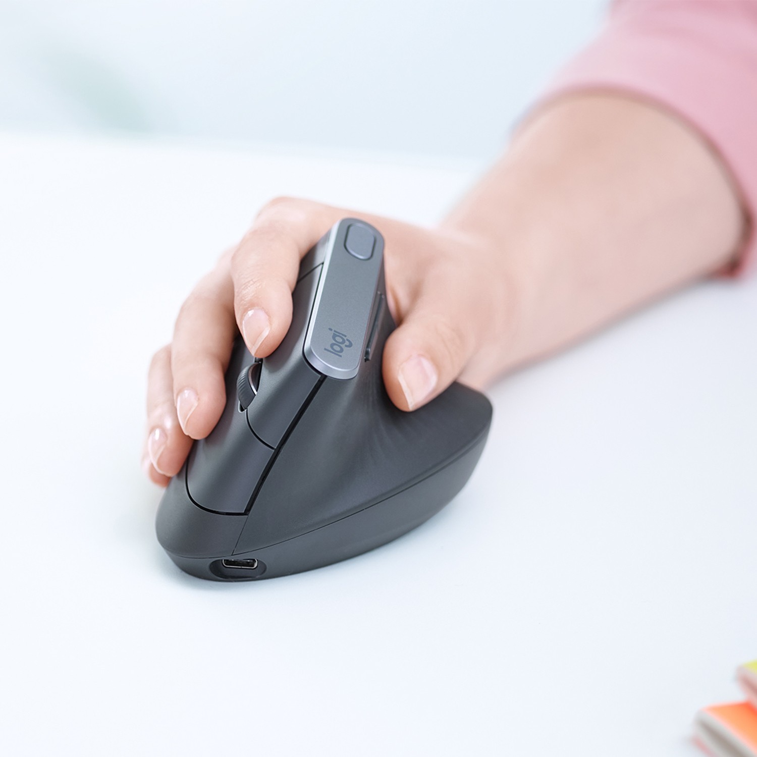 Maus pa Kabllo Logitech MX Vertical ergonomich / 4000 DPI / Right-hand / Wireless / Gri - Figura 2