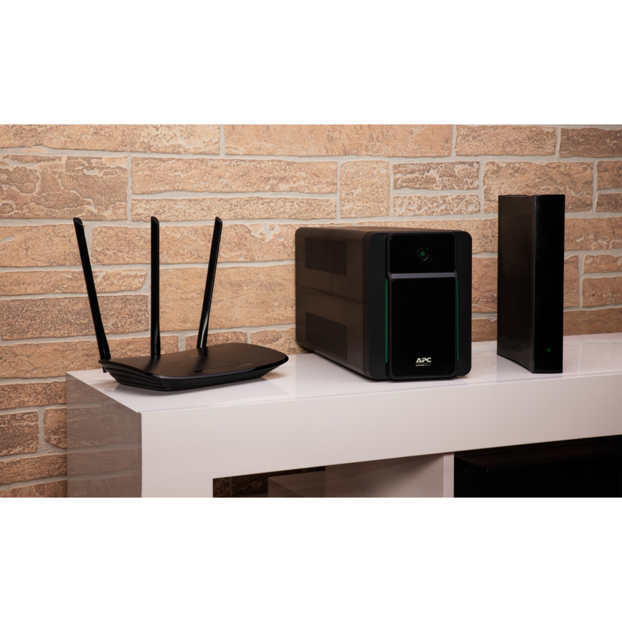 UPS APC Back‑UPS / BX1200MI‑GR / 1200VA / 650W - Figura 3