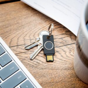 NFC YubiKey Bio (FIDO Edition)