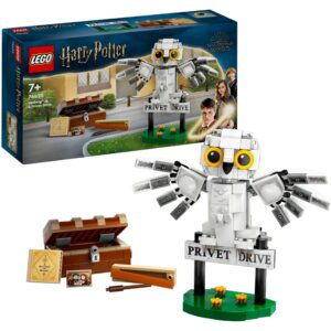 LEGO Harry Potter Hedwig in Privet Drive 76425