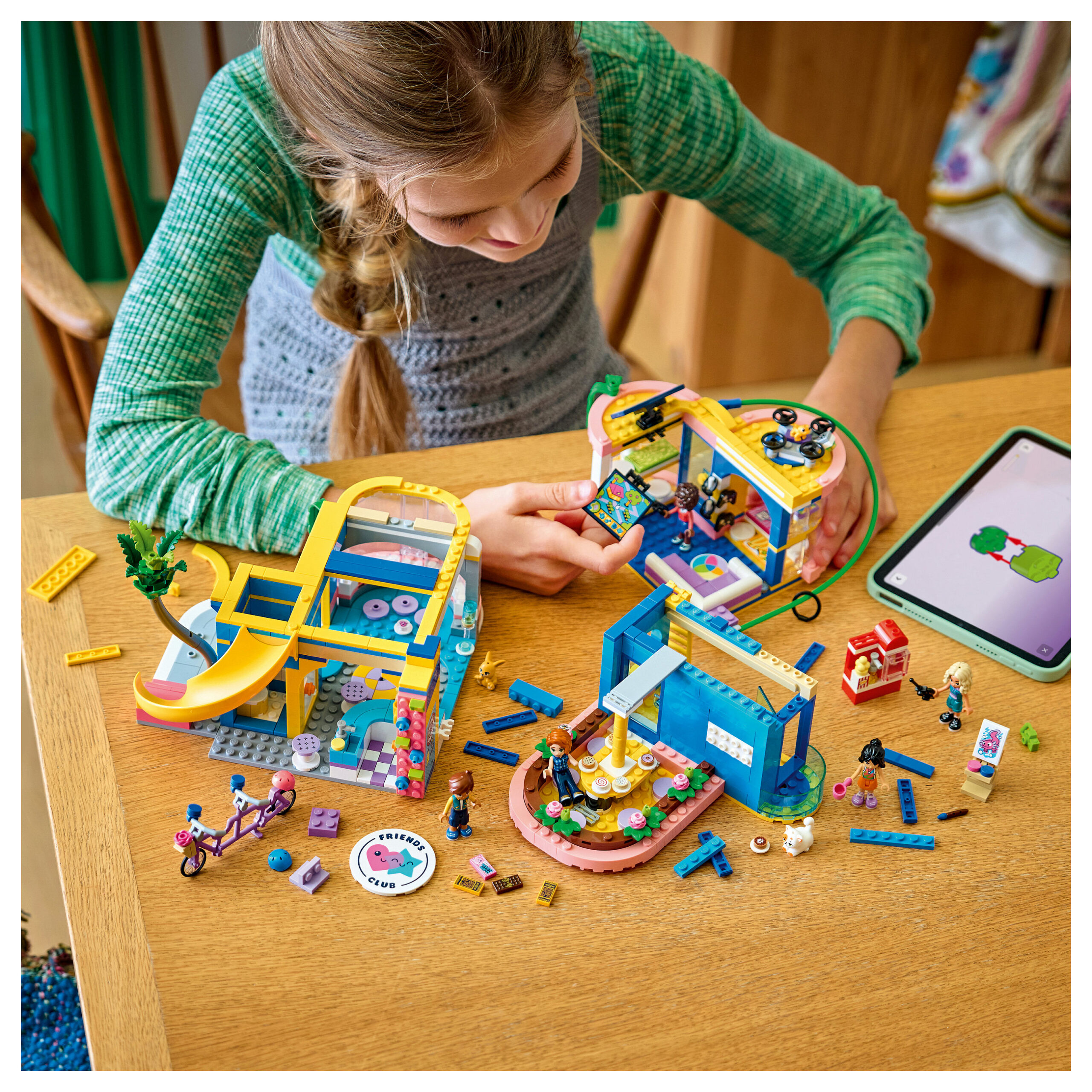LEGO Friends Heartlake City Friendship Clubhouse 42689 - Figura 5
