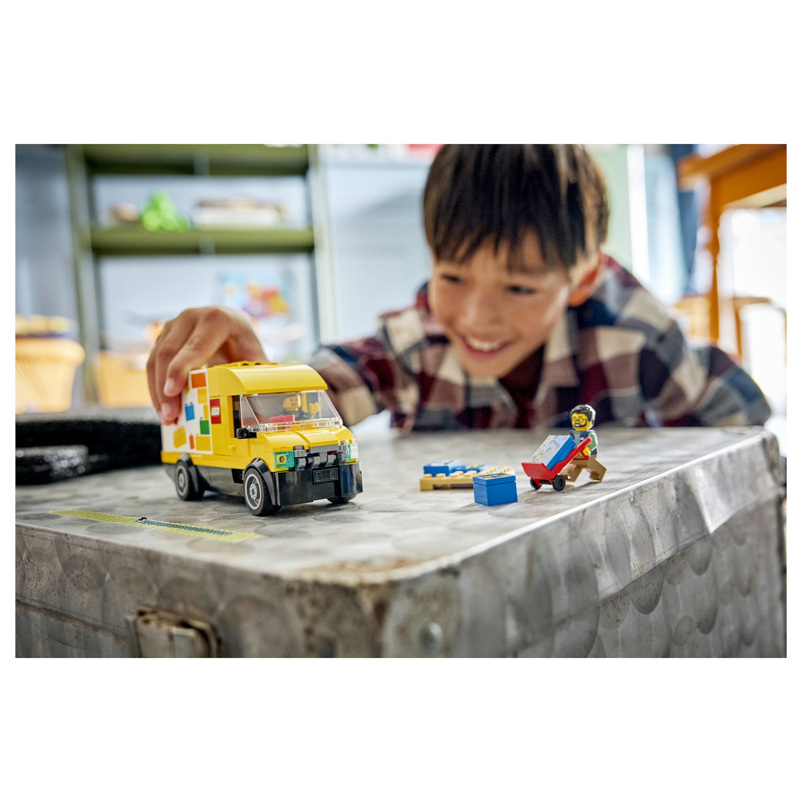 LEGO City Delivery Van 60500 - Figura 3