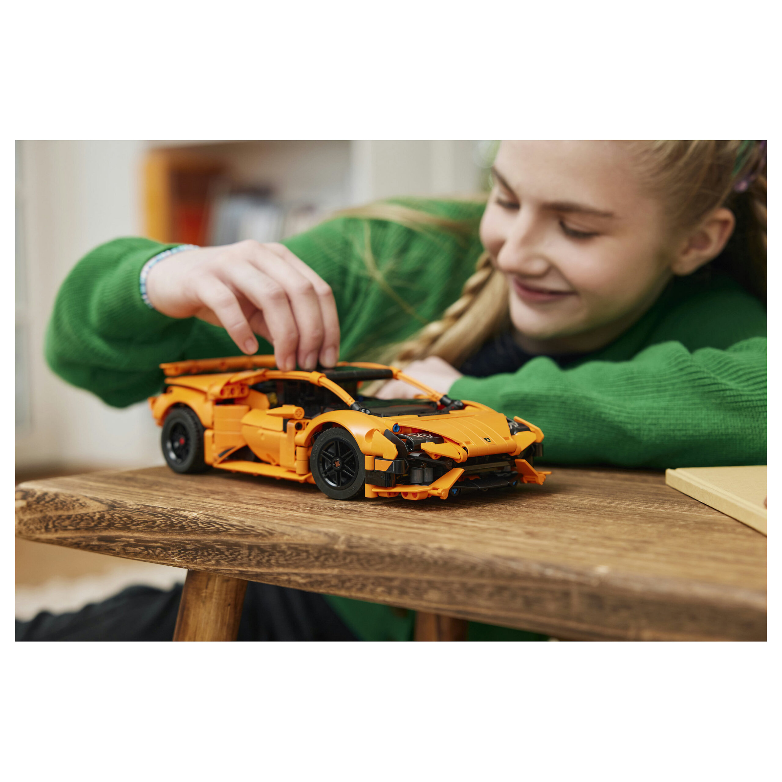 LEGO Technic Lamborghini Huracán Tecnica Orange 42196 - Figura 4