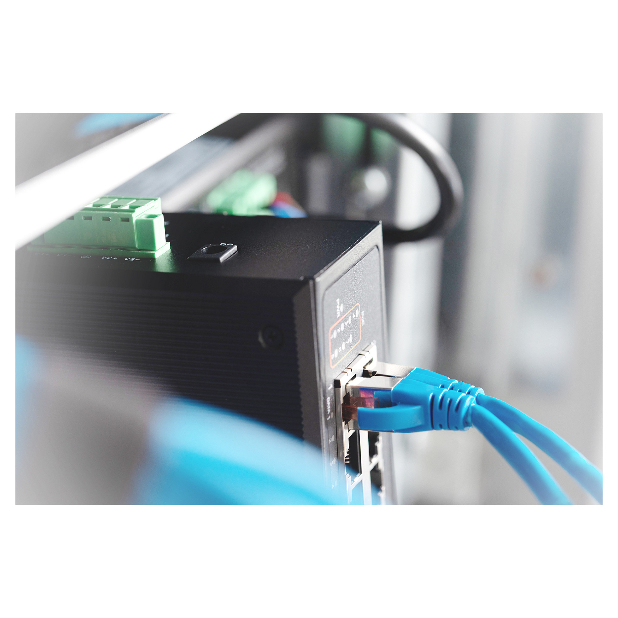 SDIGITUS Industrial Gigabit PoE Switch 7 Port + 1 PD | Unmanaged | DIN Rail | DN-651113 - Figura 2