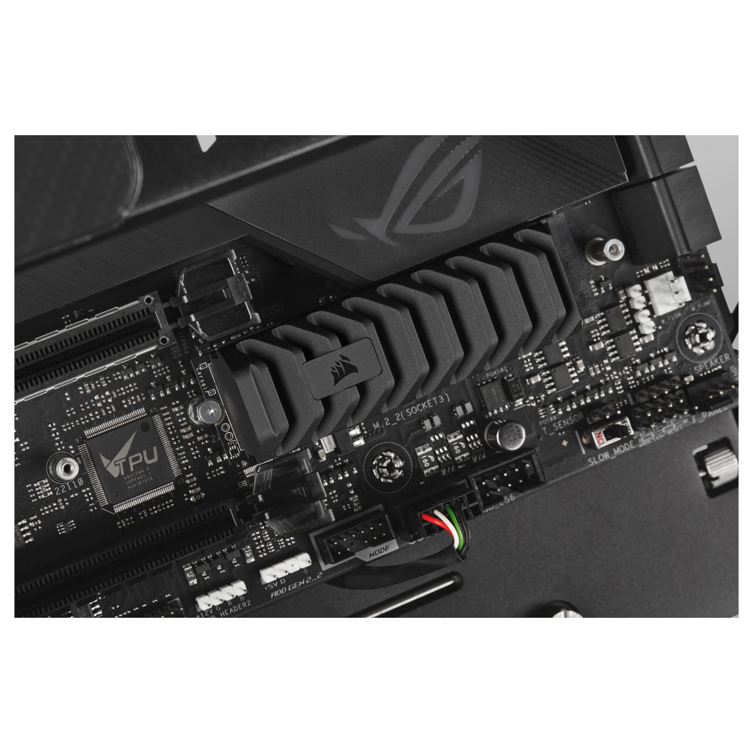 SSD të Brendshme CORSAIR MP600 PRO XT / 2TB / M.2 / PCIe Gen4 x4 / NVMe - Figura 3