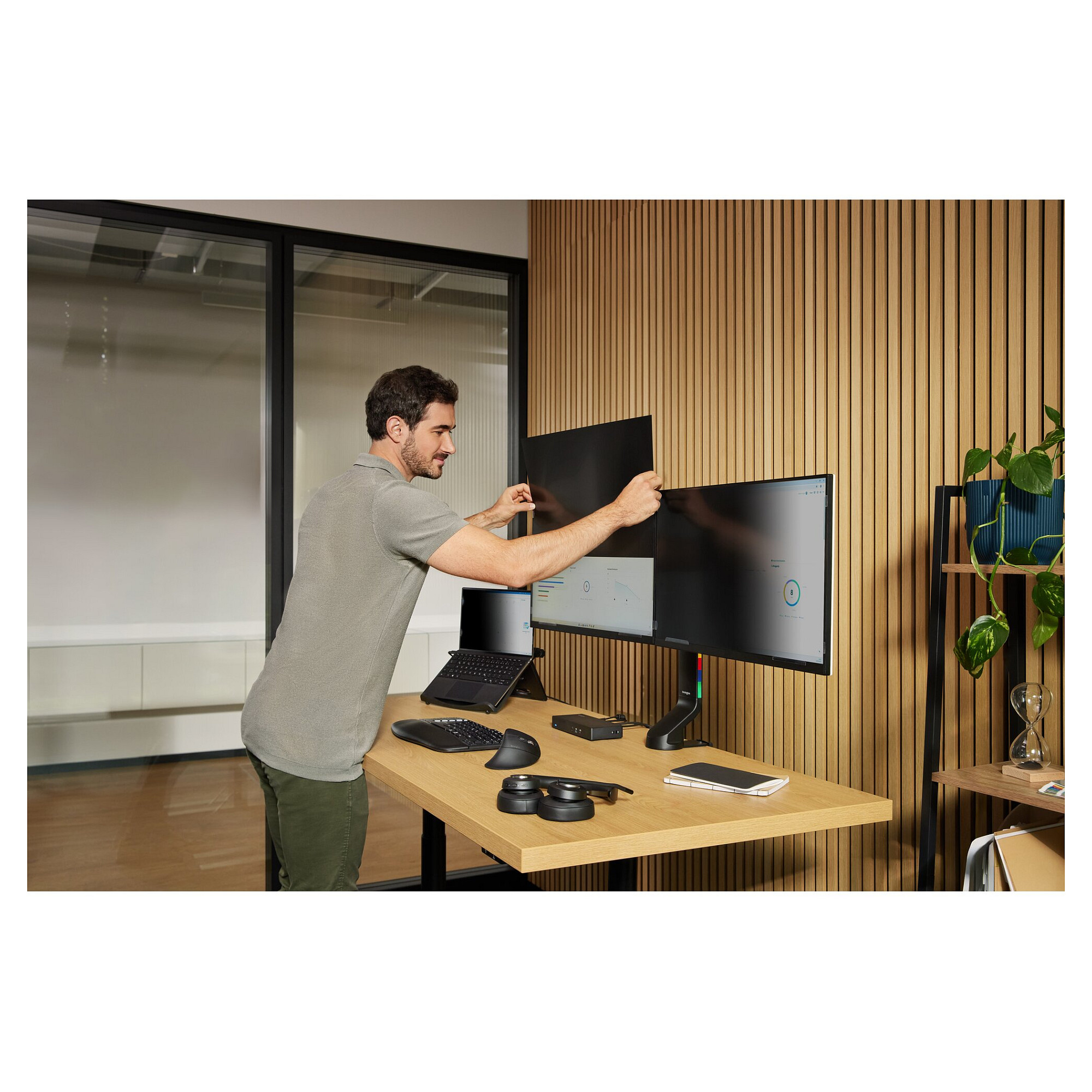 Xham mbrojtës Privacy Filter Kensington 2-Way për monitor 23.8″ 16:9 2