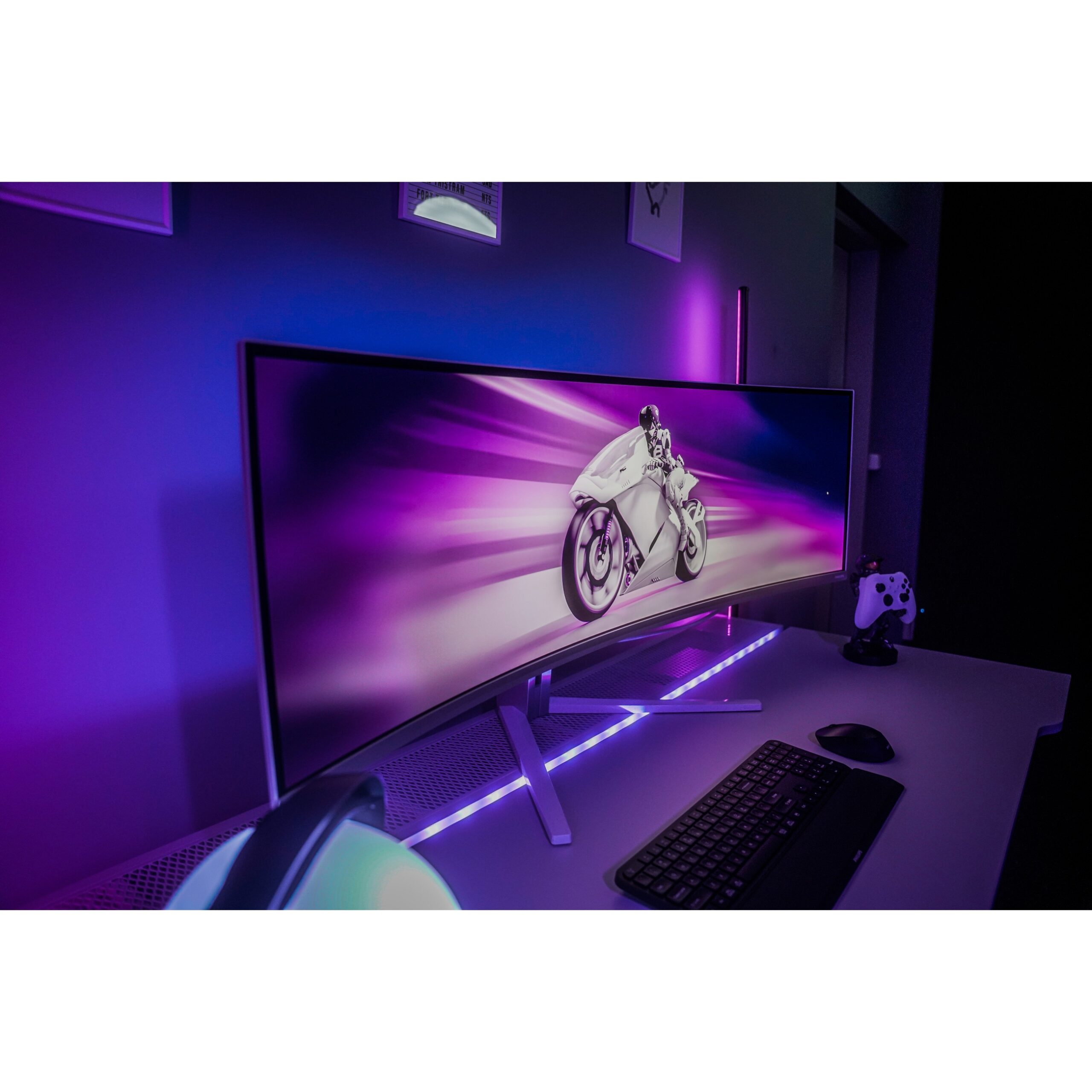 Monitor Philips 49M2C8900 / 48.9″ / DQHD / QD‑OLED Curved / 32:9 / 240Hz / 0.03ms / 2× HDMI + DP + USB‑C / E bardhë - Figura 5