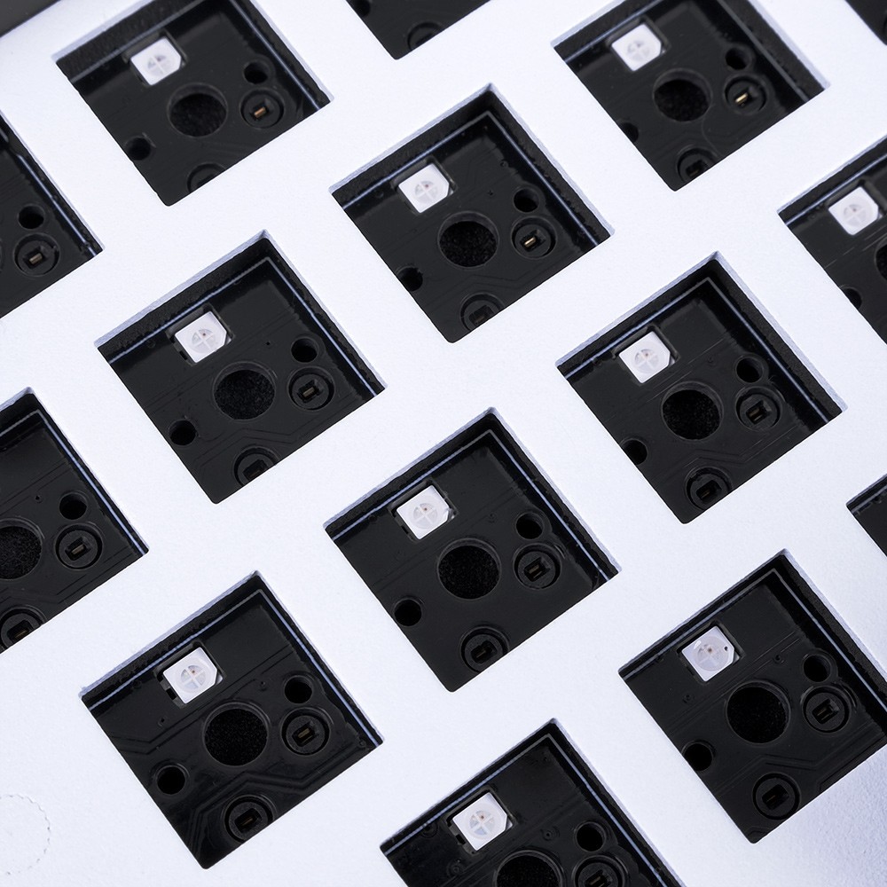 Tastierë Gaming Sharkoon SKILLER SGK50 S4 / Kailh Red / German Layout / QWERTZ - Bardhë / Zezë - Figura 4