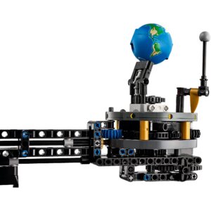 LEGO 42179 Technic Planet Earth and Moon in Orbit