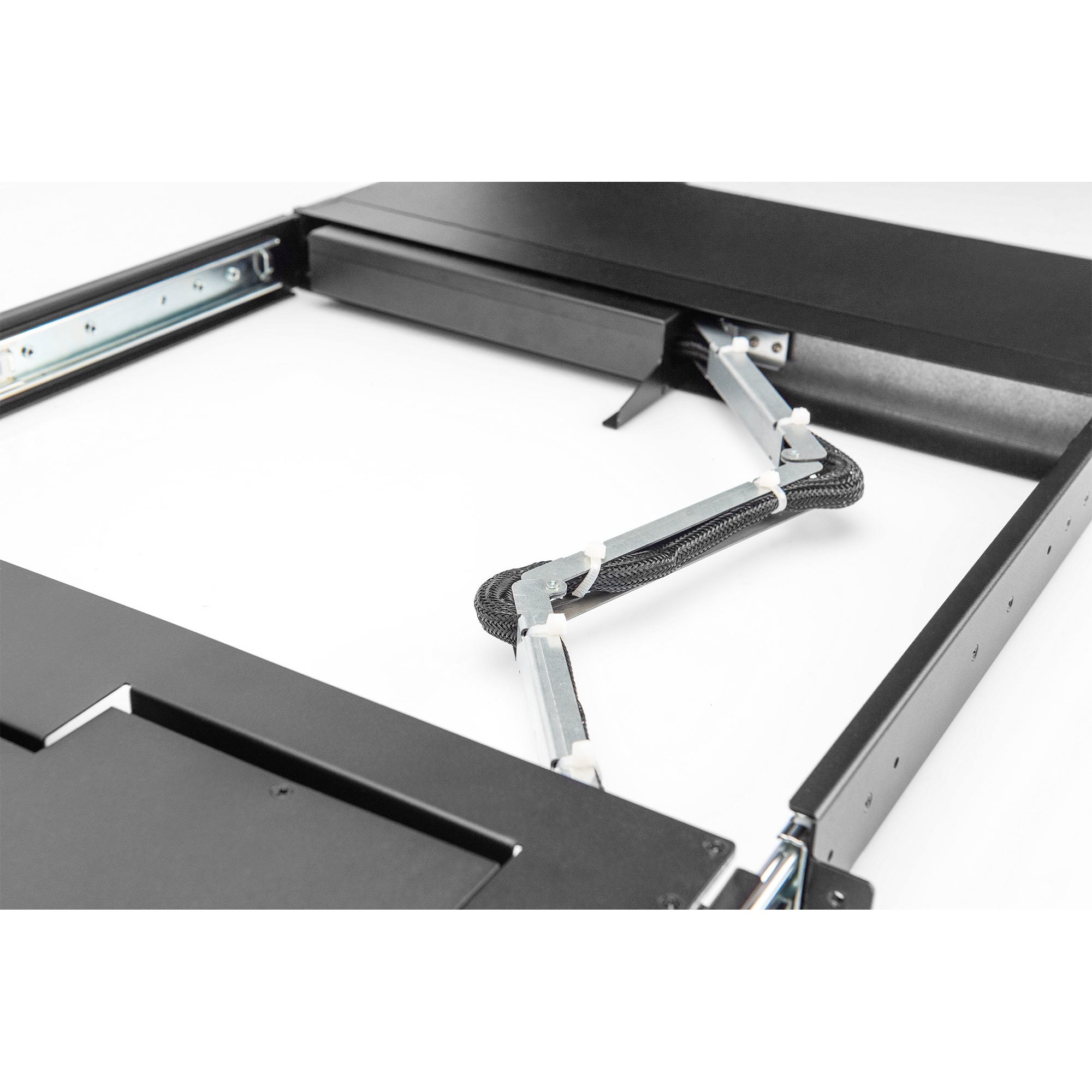 Digitus Modular HD LCD KVM Console / 17″ TFT / 16-Port HDMI / Touchpad / German Keyboard - Figura 4