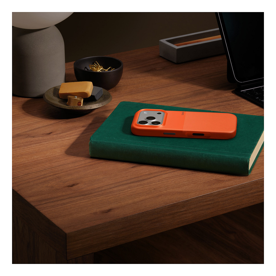 Aksesorë për telefon Beats Rugged Case iPhone 17 Pro with MagSafe and Camera Control - Sierra Orange - Figura 3