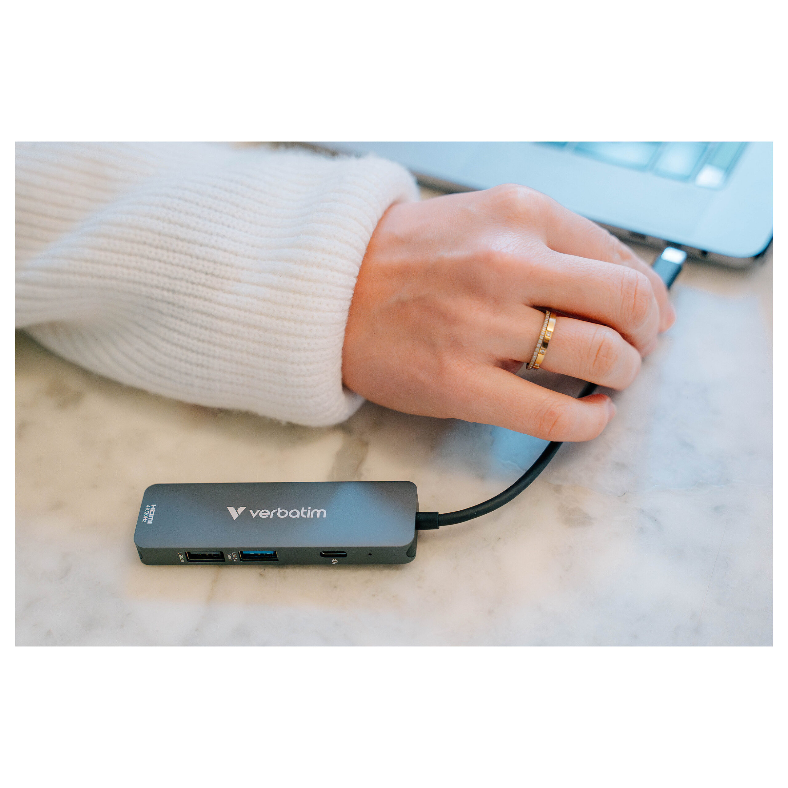 HUB Verbatim Essentials Multiport / USB-C / 4-Port 5
