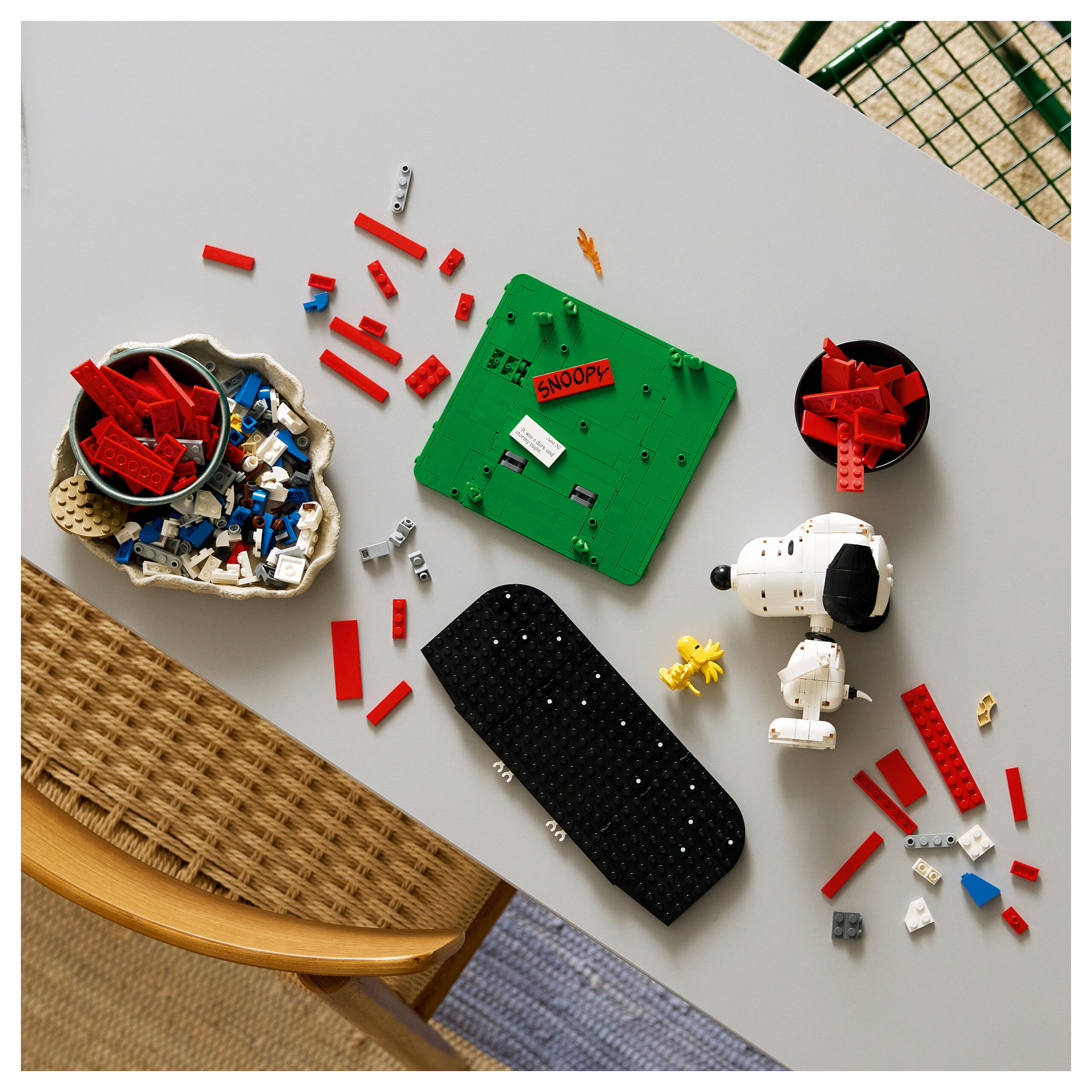 LEGO Ideas Peanuts: Snoopy’s Doghouse 21368 - Figura 4