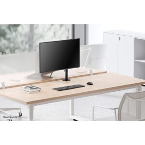 Mbajtëse për Monitor Full-motion desk mount for 10-32" monitors. Height adjustable 8KG FPMA-D540BLACK Neomounts