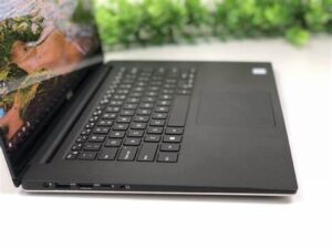 Laptop DELL Precision 5510 / Core i7-6820HQ / 16GB RAM / 512GB SSD / 2.7GHz / 15.6 Inch Full HD / I përdorur